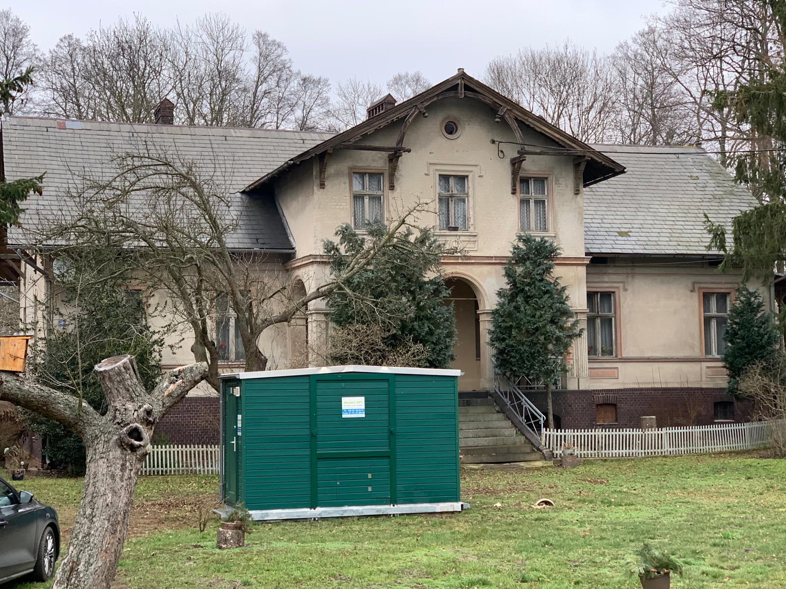 Mobill-WC mobile Toilette beim Filmdreh des Spreewaldkrimis.